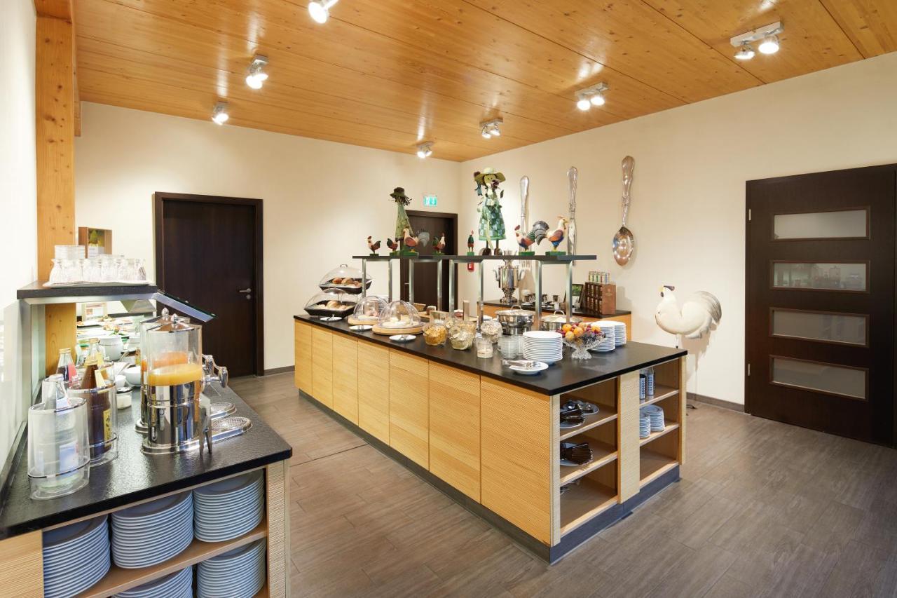 Hotel Sonneck Knüllwald エクステリア 写真