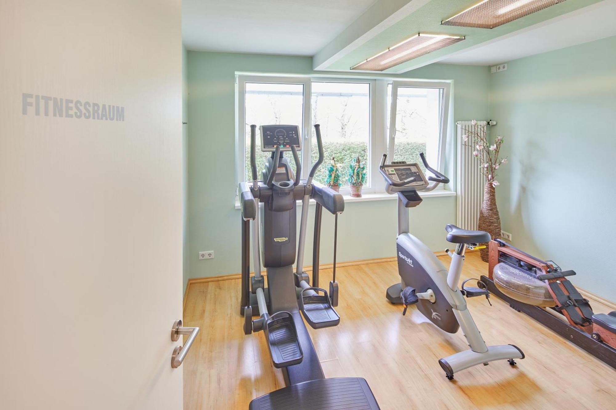Hotel Sonneck Knüllwald エクステリア 写真