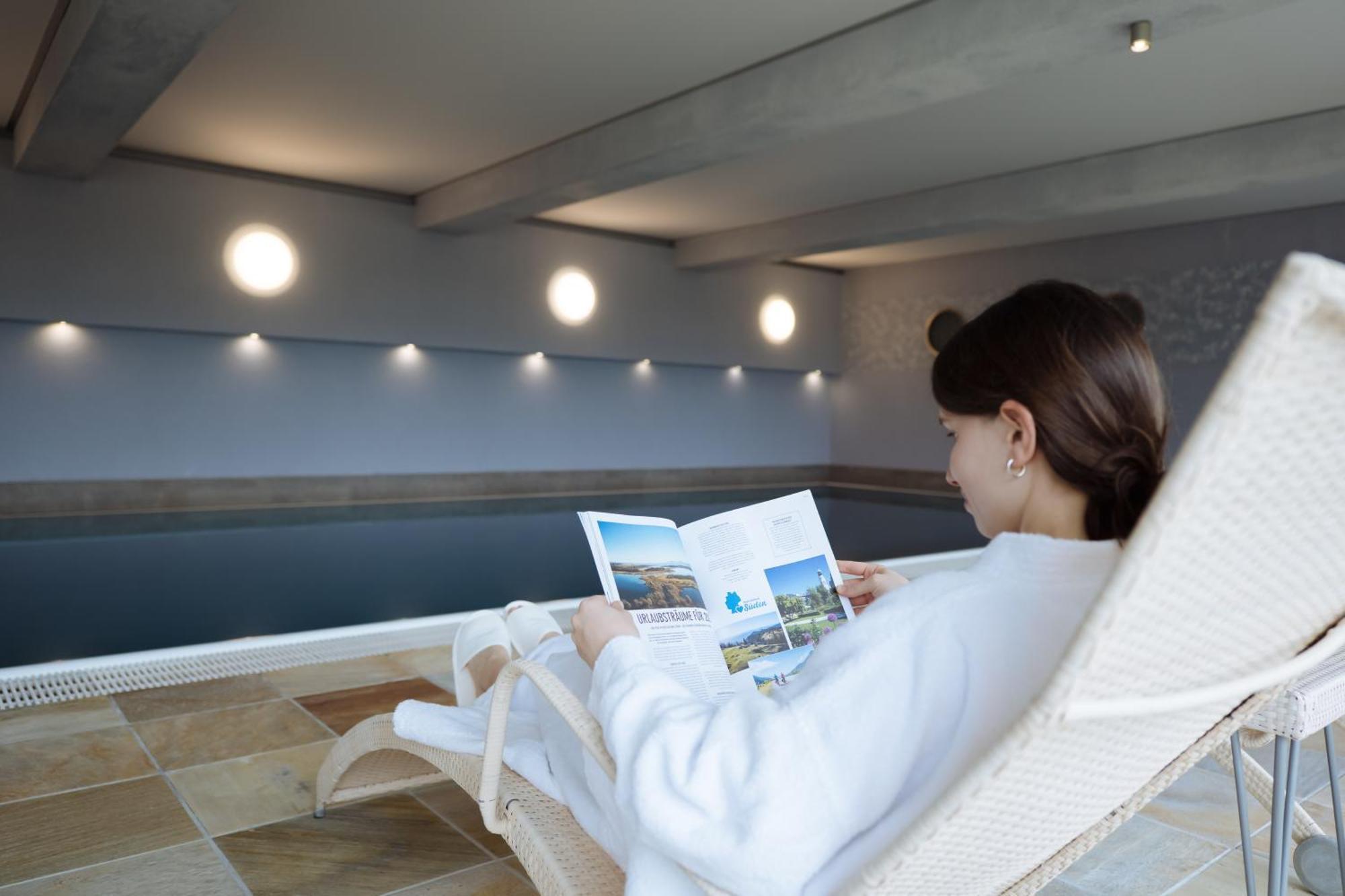 Hotel Sonneck Knüllwald エクステリア 写真